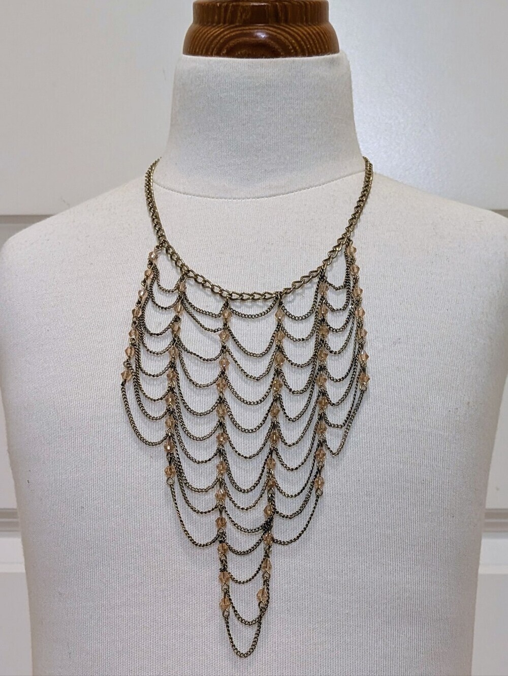 EUC 18"-20" Chain Armor Bib Necklace with Faceted Pink Glass Beads